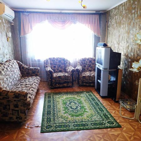 Ильинская 3К Посуточно Почасово Apartment Sumy Exterior photo