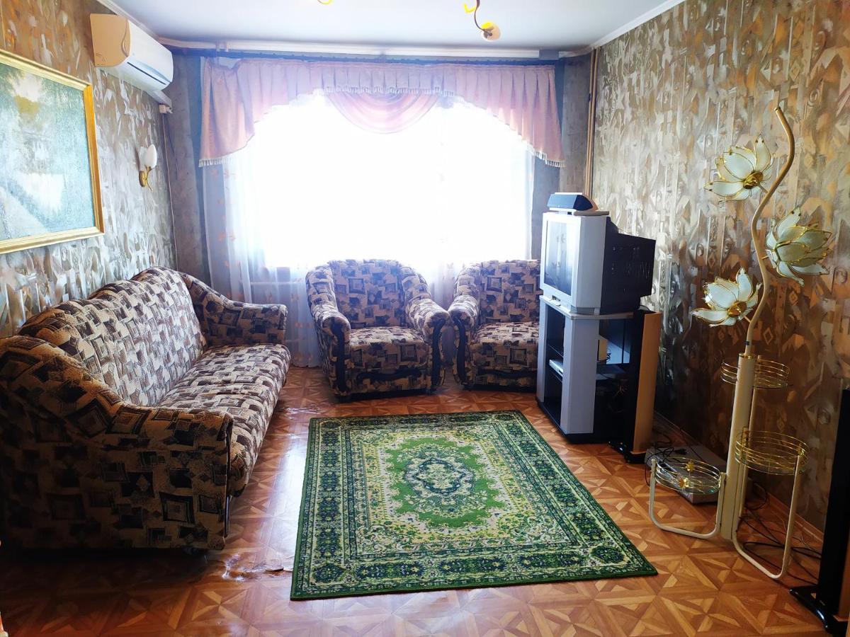 Ильинская 3К Посуточно Почасово Apartment Sumy Exterior photo